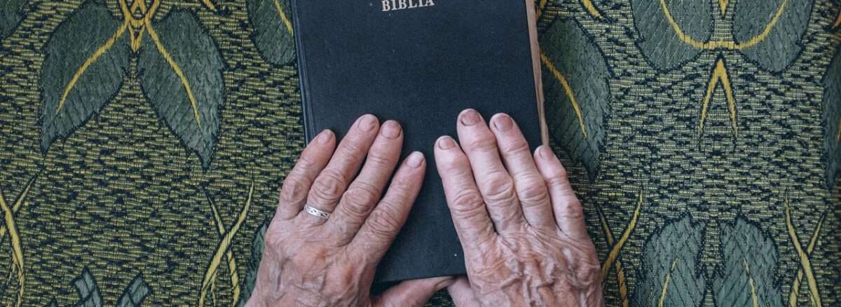 bible, book, hands-1866564.jpg